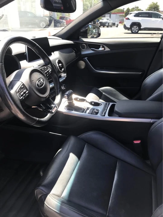 2020 Kia Stinger GT - Image 5 of 9