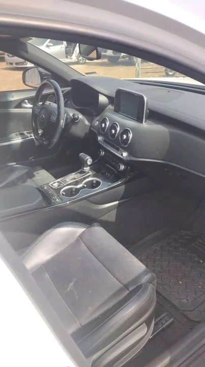 2020 Kia Stinger GT - Image 4 of 5
