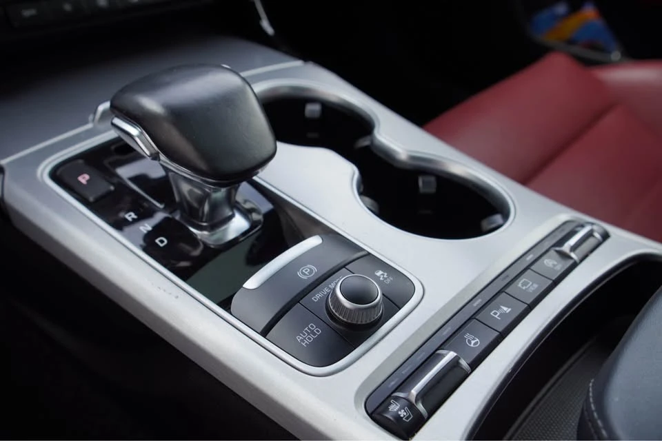 2020 Kia Stinger GT - Image 10 of 18