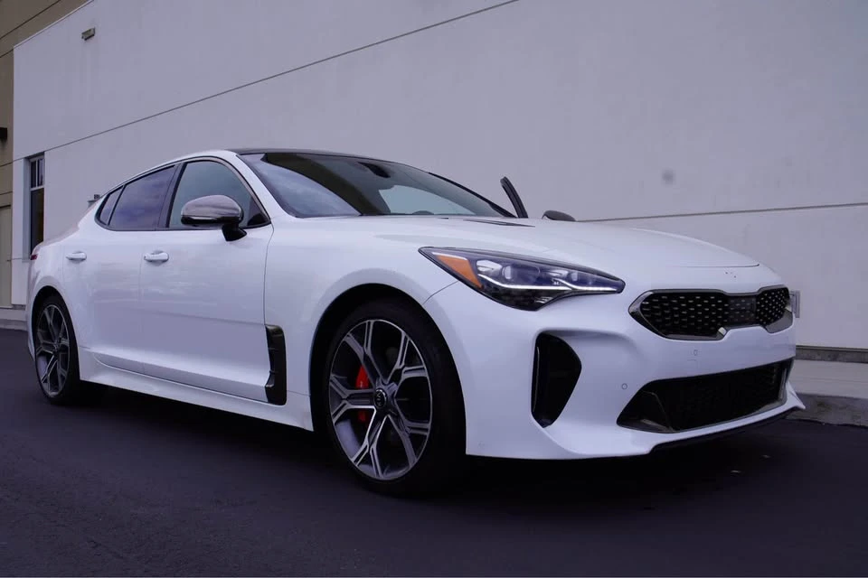 2020 Kia Stinger GT - Image 2 of 18