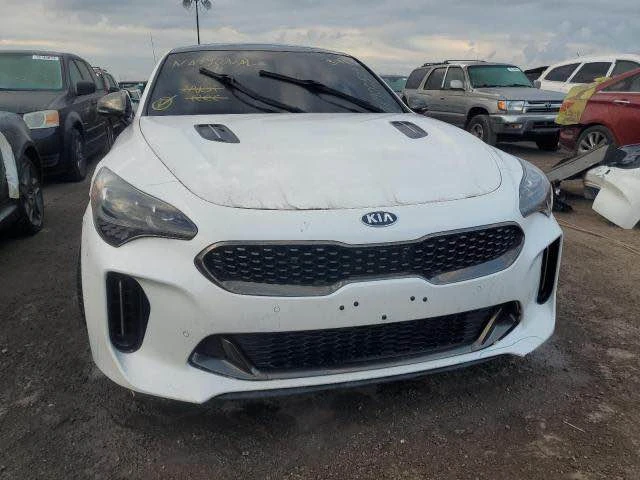 2020 Kia Stinger GT - Image 18 of 18