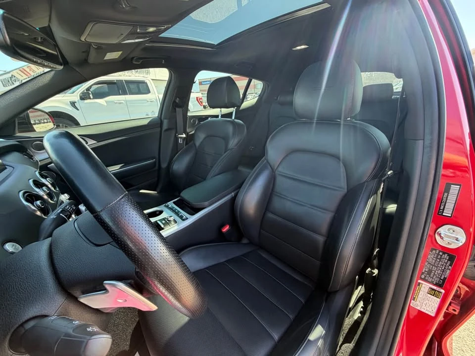 2020 Kia Stinger GT - Image 12 of 20