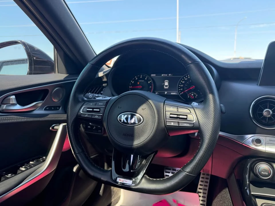2020 Kia Stinger GT - Image 16 of 20