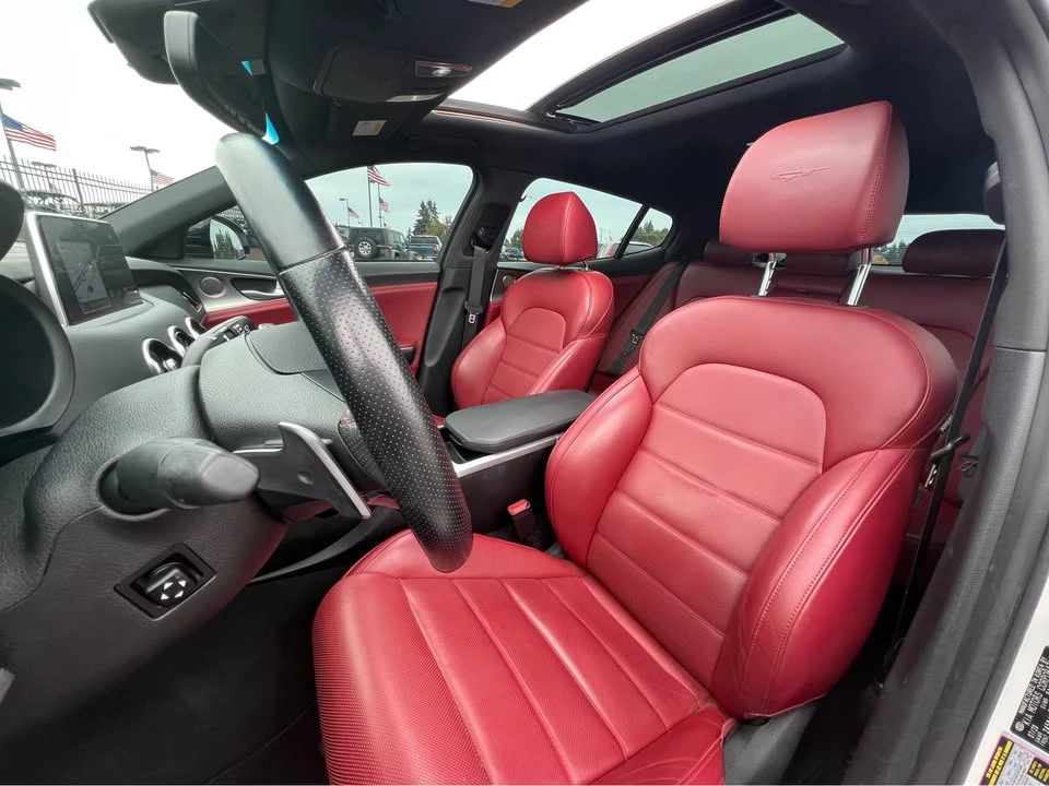 2020 Kia Stinger GT - Image 8 of 12