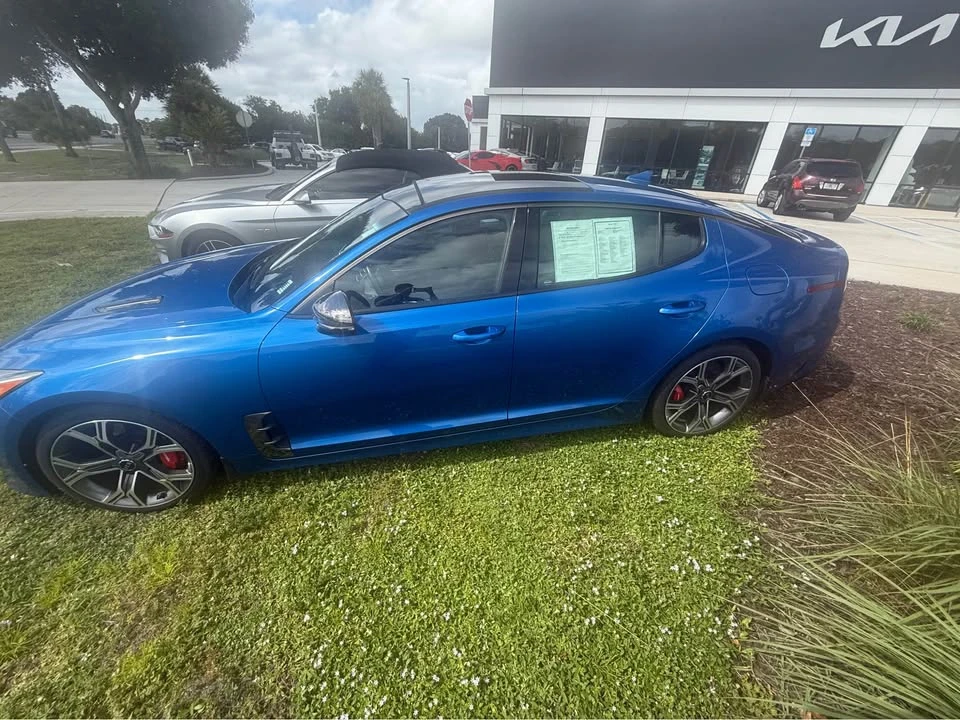 2020 Kia Stinger GT - Image 2 of 6