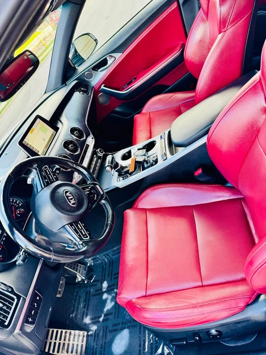 2020 Kia Stinger GT - Image 5 of 19