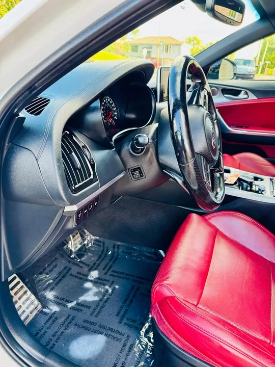 2020 Kia Stinger GT - Image 9 of 19