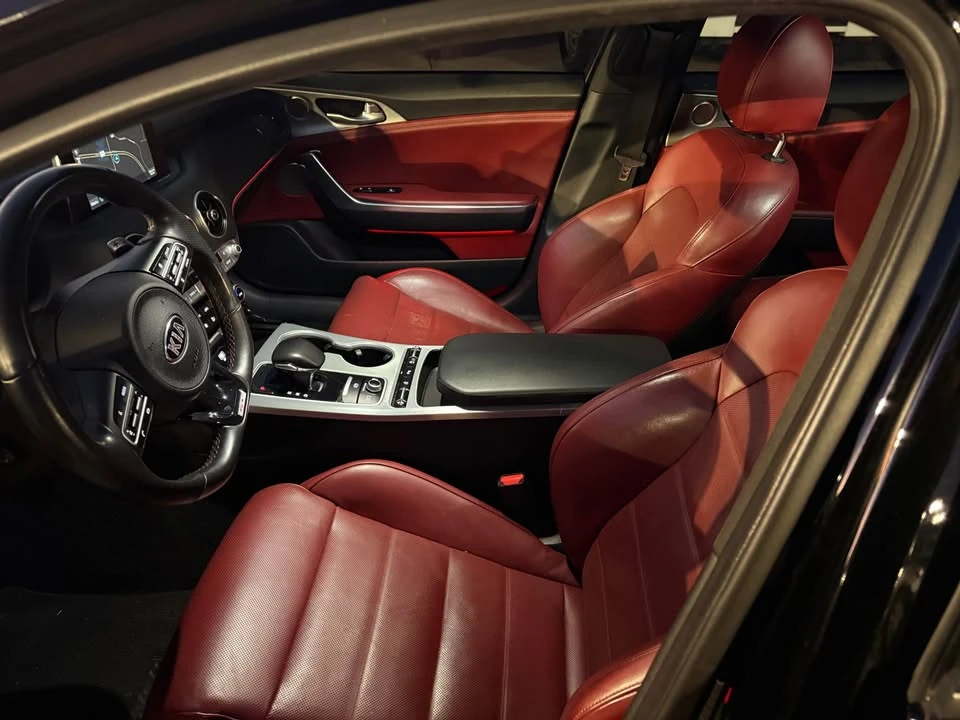 2020 Kia Stinger GT - Image 5 of 8