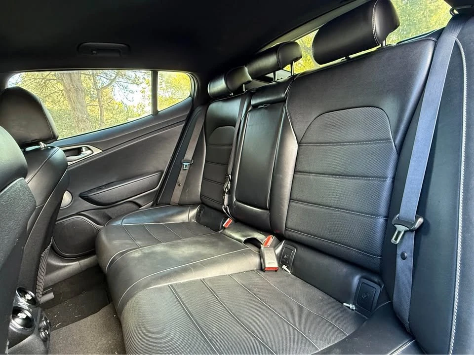2020 Kia Stinger GT - Image 7 of 15