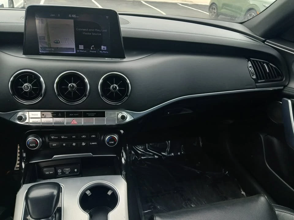 2020 Kia Stinger GT - Image 9 of 16