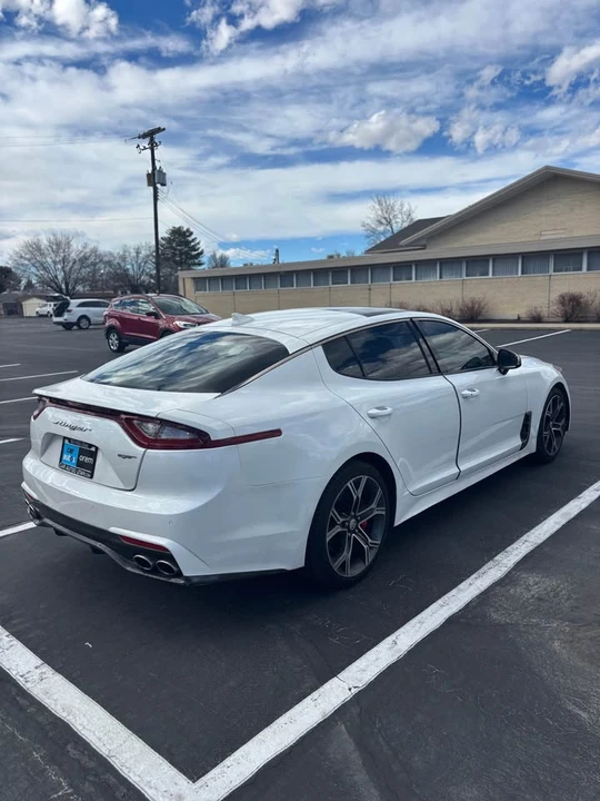 2020 Kia Stinger GT - Image 7 of 18