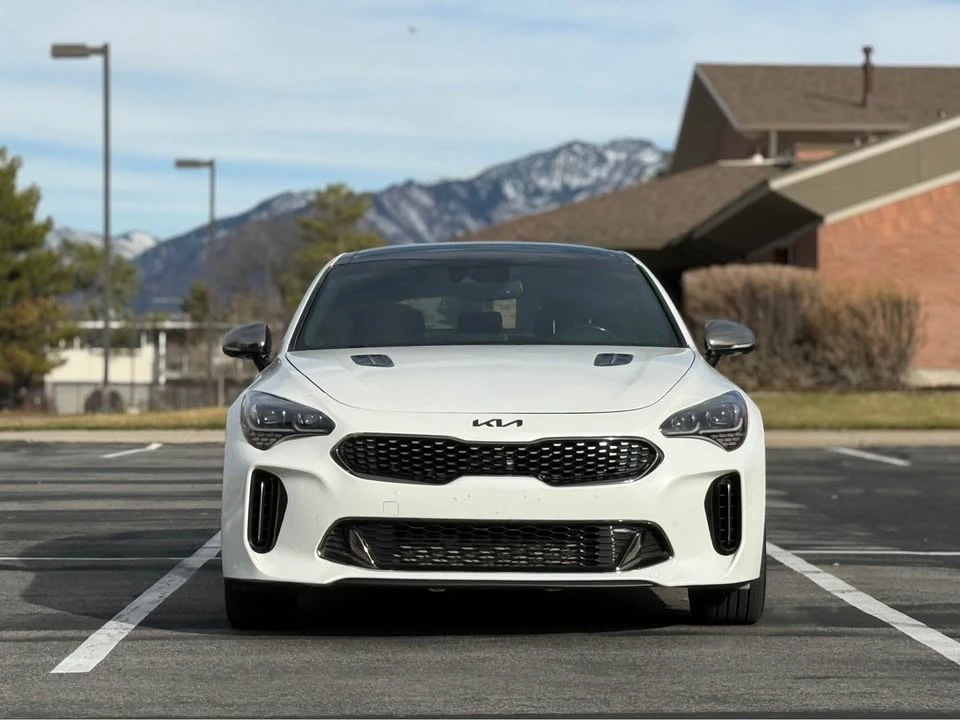 2020 Kia Stinger GT - Image 2 of 18
