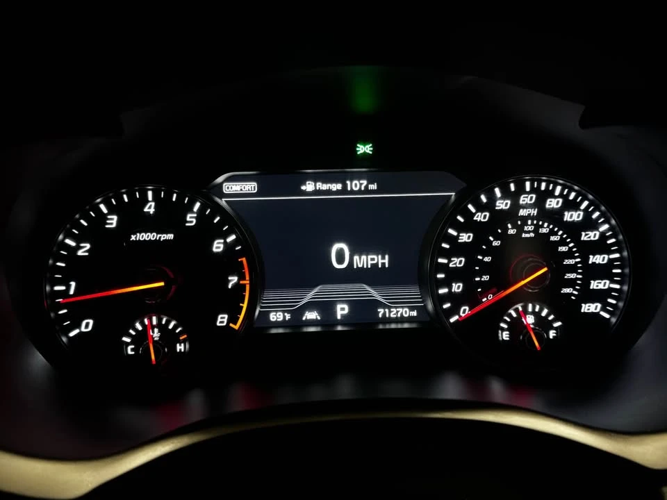 2020 Kia Stinger GT - Image 11 of 17