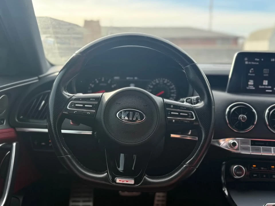 2020 Kia Stinger GT - Image 11 of 18