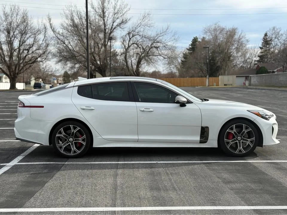2020 Kia Stinger GT - Image 4 of 18
