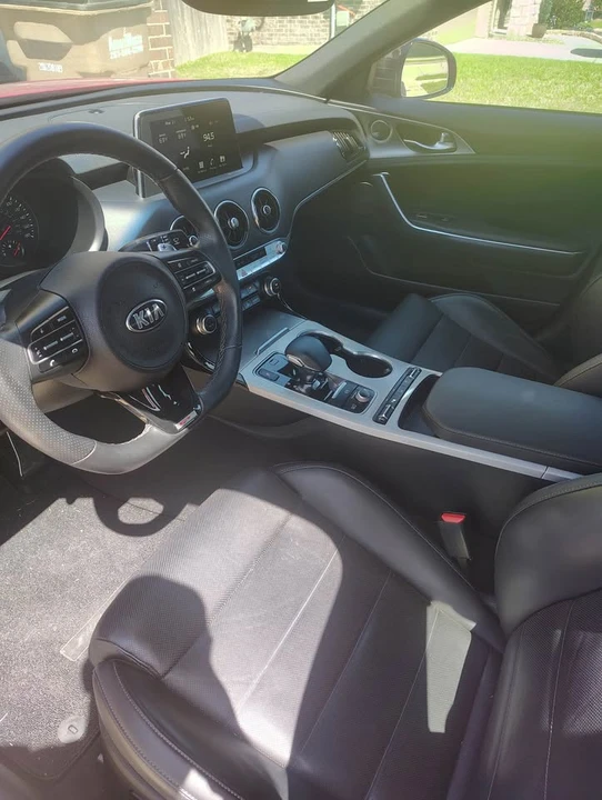 2020 Kia Stinger GT - Image 9 of 11