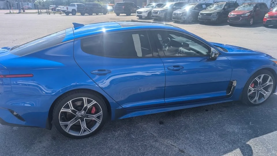 2020 Kia Stinger GT - Image 2 of 10