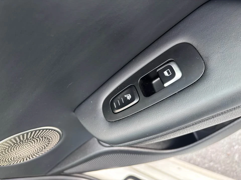 2020 Kia Stinger GT - Image 9 of 15