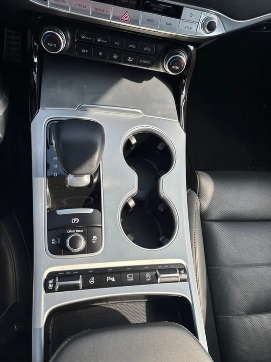 2020 Kia Stinger GT - Image 12 of 15