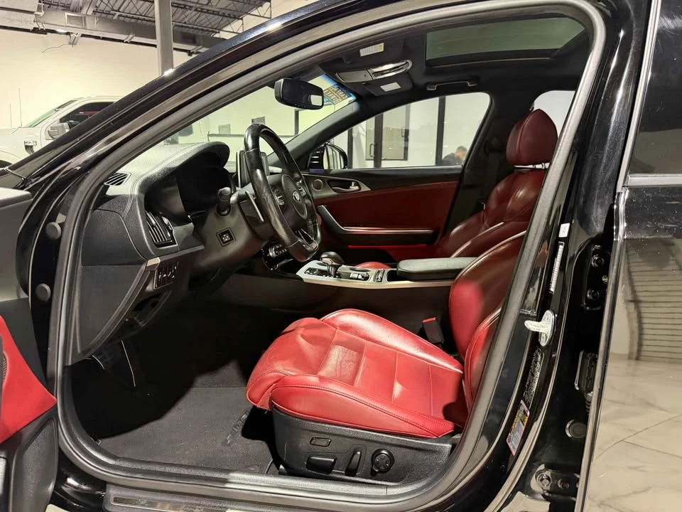 2020 Kia Stinger GT - Image 19 of 20