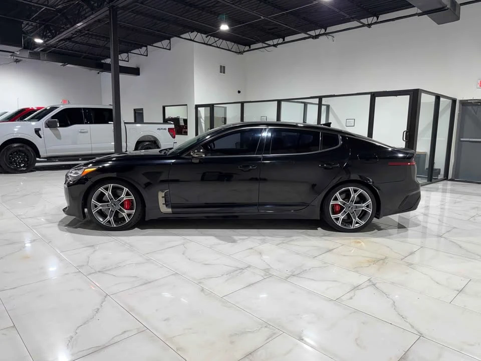 2020 Kia Stinger GT - Image 8 of 20