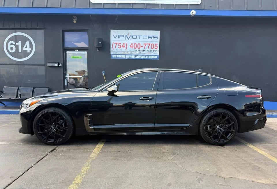 2020 Kia Stinger - Image 8 of 10