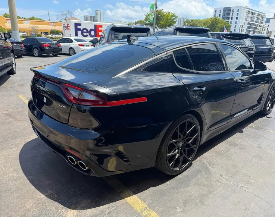 2020 Kia Stinger - Image 3 of 10