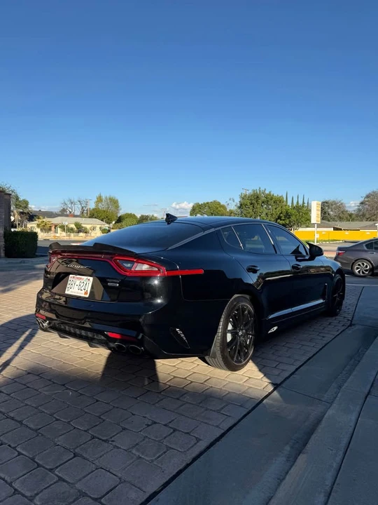 2020 Kia Stinger - Image 5 of 12