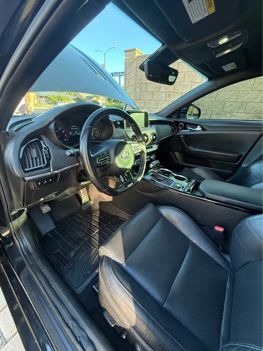 2020 Kia Stinger - Image 7 of 12