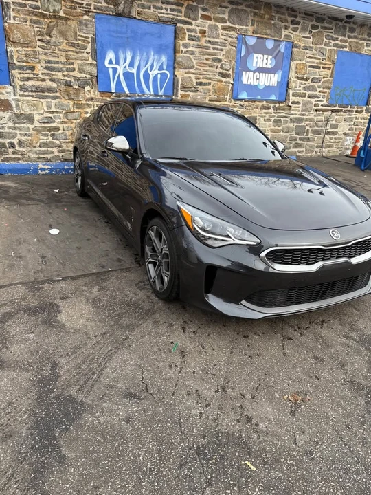 2020 Kia Stinger - Image 2 of 7
