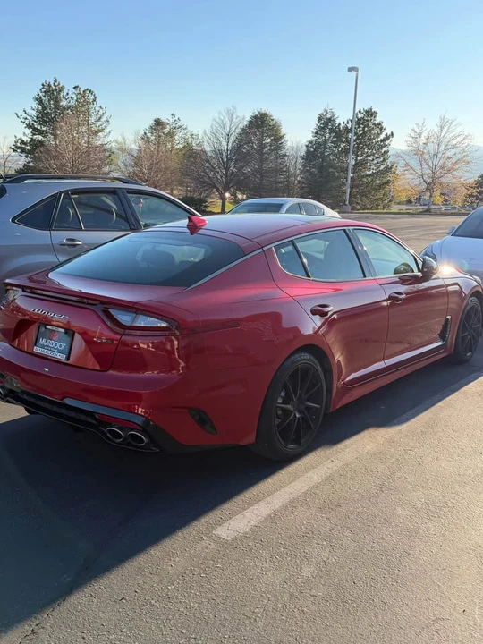 2020 Kia Stinger - Image 2 of 2