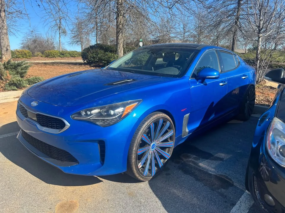 2020 Kia Stinger - Image 2 of 7