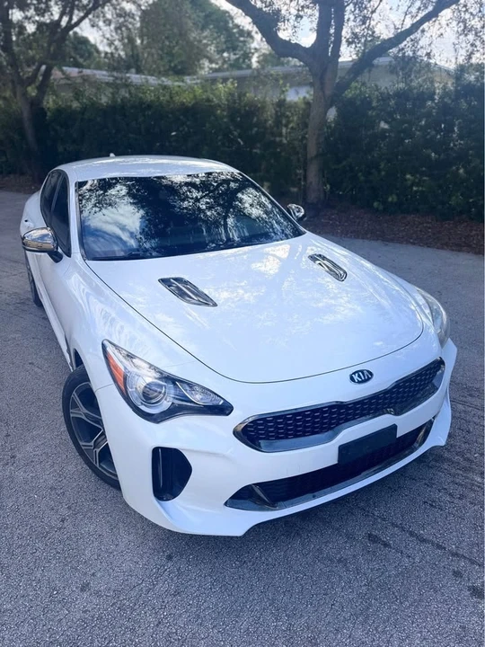 2020 Kia Stinger - Image 5 of 10