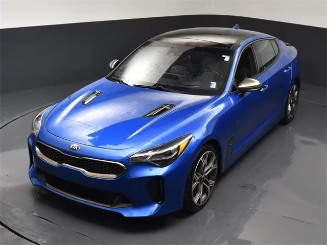 2020 Kia Stinger GT - Image 17 of 20