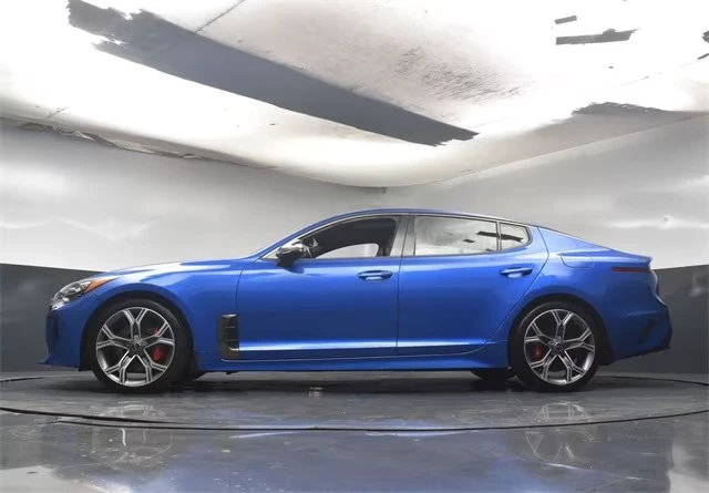 2020 Kia Stinger GT - Image 13 of 20