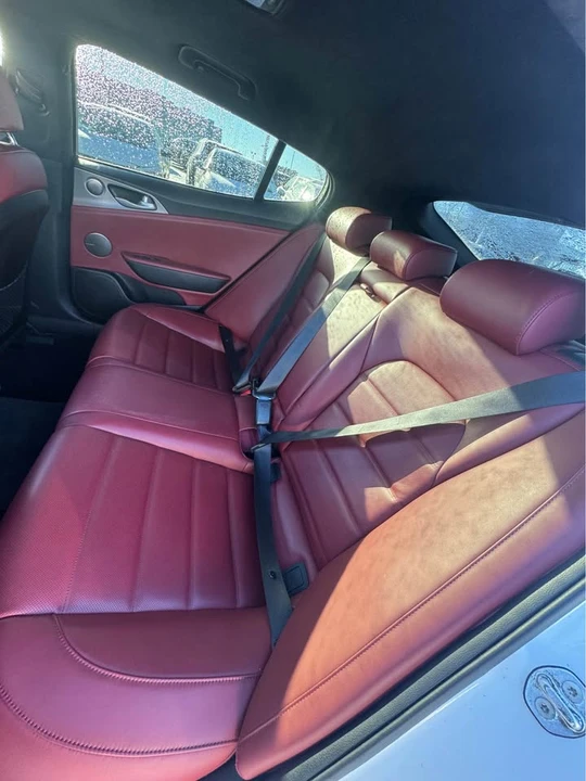 2020 Kia Stinger GT - Image 15 of 16