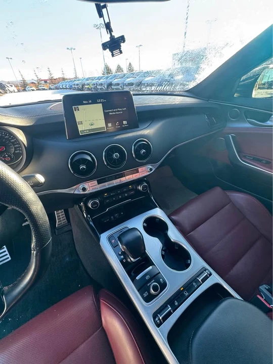 2020 Kia Stinger GT - Image 11 of 16
