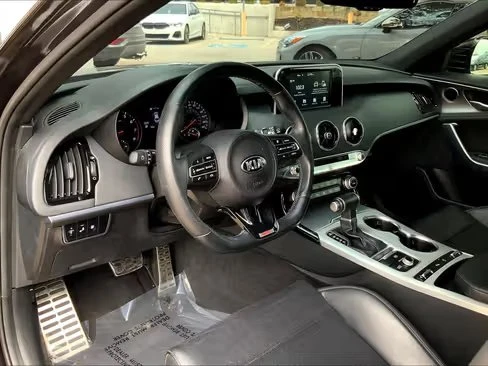 2020 Kia Stinger GT - Image 15 of 19