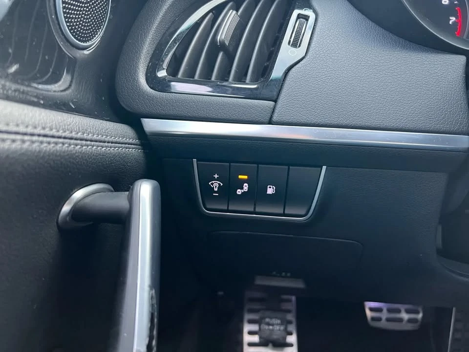 2020 Kia Stinger GT - Image 10 of 19