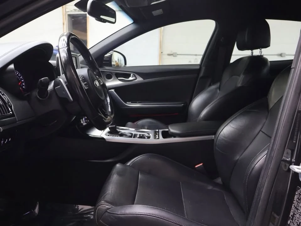 2020 Kia Stinger GT - Image 14 of 20