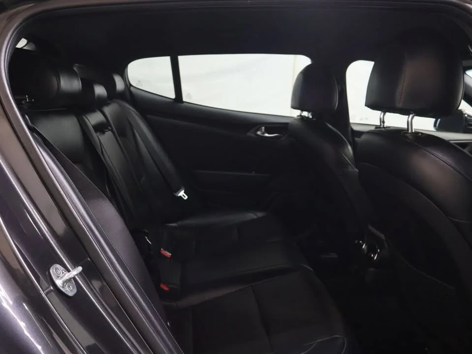 2020 Kia Stinger GT - Image 11 of 20