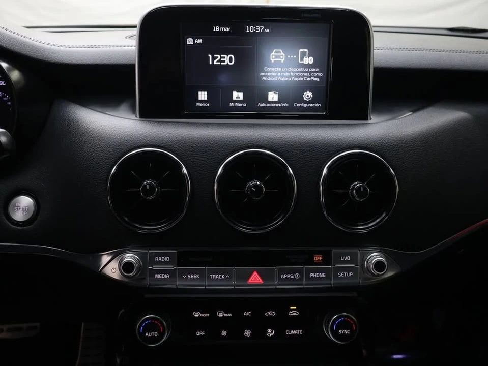 2020 Kia Stinger GT - Image 16 of 20