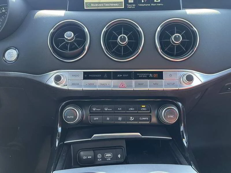 2020 Kia Stinger GT - Image 8 of 12