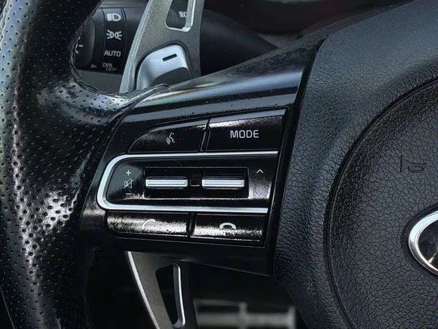 2020 Kia Stinger GT - Image 13 of 19