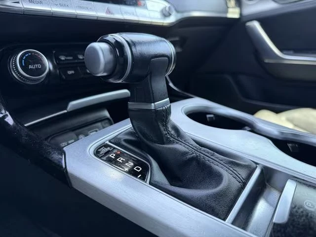 2020 Kia Stinger GT - Image 18 of 19