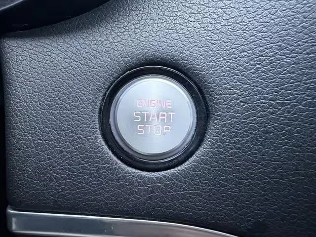 2020 Kia Stinger GT - Image 19 of 19