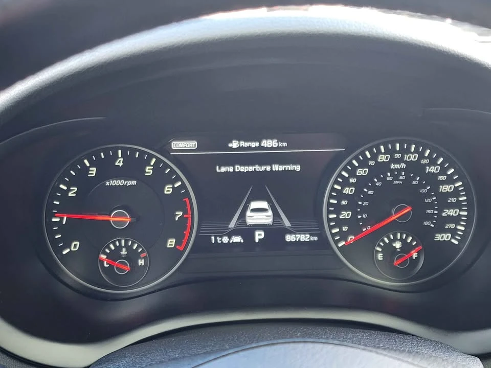 2020 Kia Stinger GT - Image 11 of 20