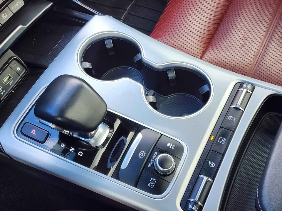 2020 Kia Stinger GT - Image 13 of 20