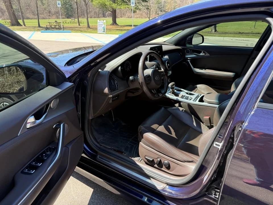 2020 Kia Stinger GT - Image 8 of 13