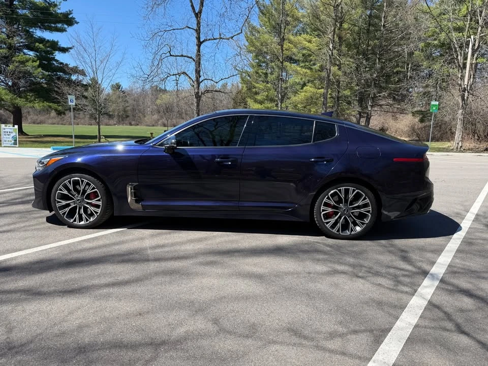 2020 Kia Stinger GT - Image 7 of 13